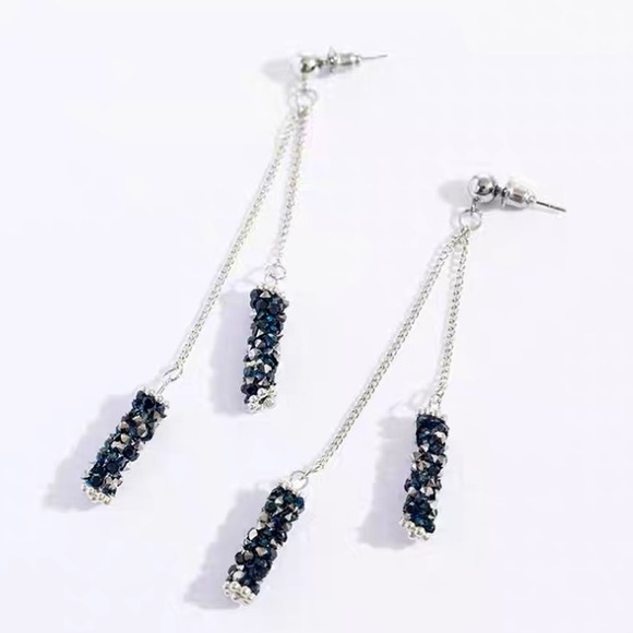Jewelry - Sapphire Rhinestones Dangle Earrings